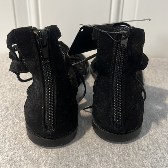 NEW Forever 21 Black Lace Up Sandals Size 7. - Picture 4 of 7